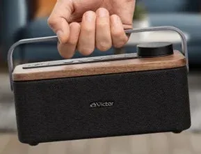 折り畳みハンドルで持ち運びやすい本体