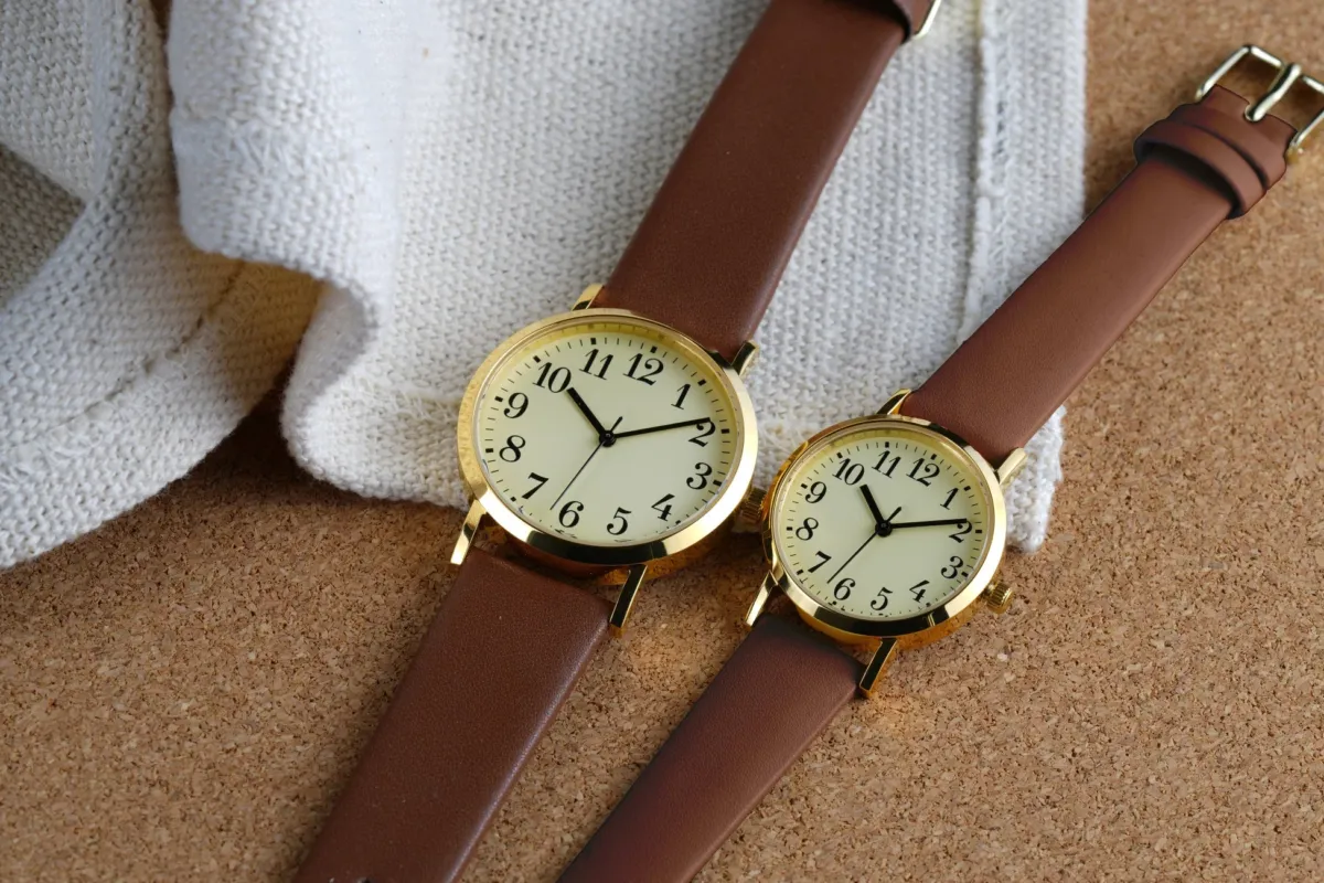 ゴールドケース×ブラウン