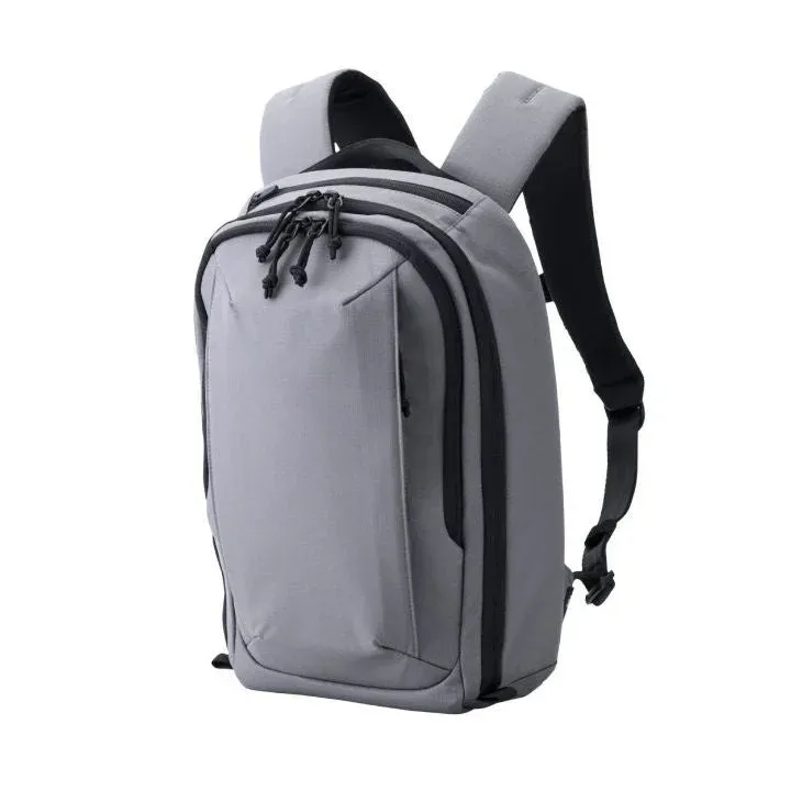 バックパック内部の収納例