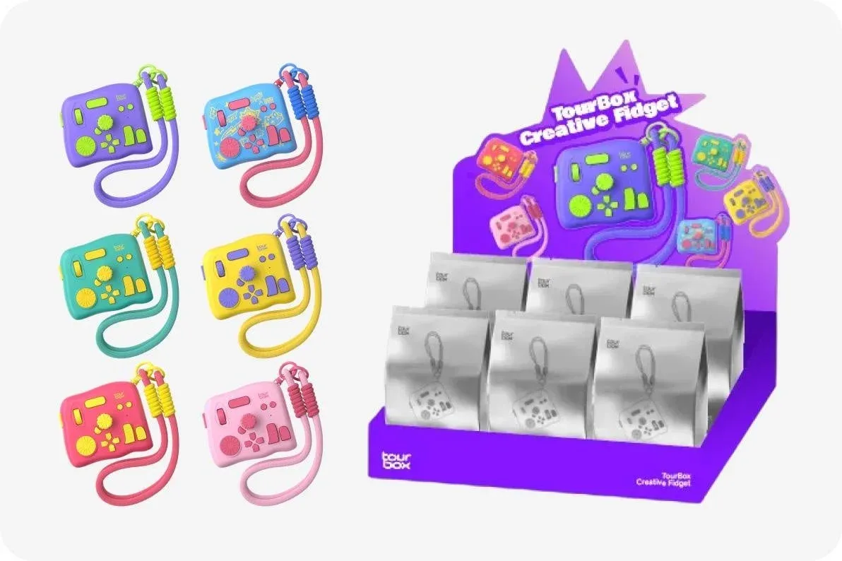 予約特典のミニTourBoxとCLIP STUDIO PAINT DEBUT