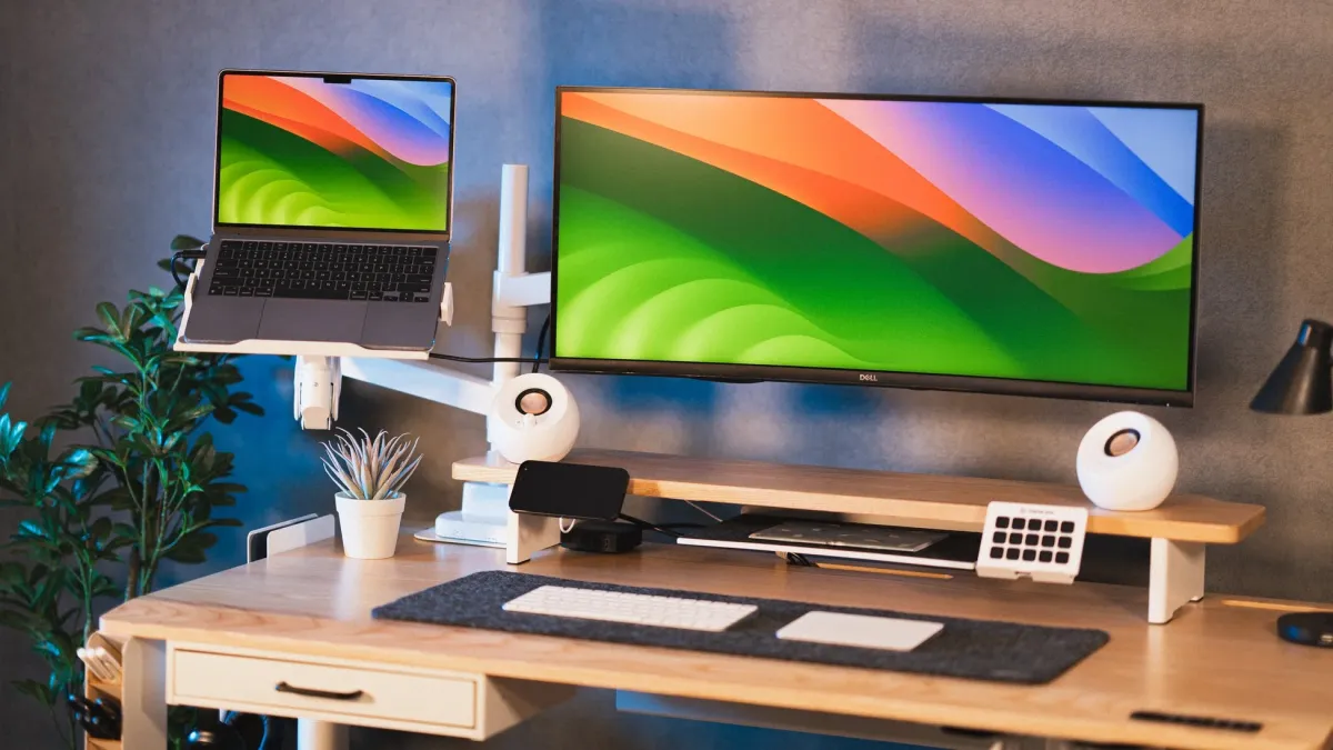 モダンで整理されたワークスペースの画像