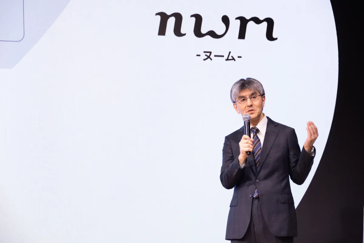 プレゼンテーションを行うNTTソノリティ代表取締役社長の坂井氏