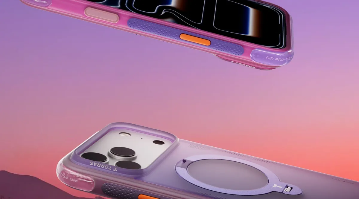 紫とピンクのグラデーションを背景に、半透明のスマートフォンケースが2つ浮遊している画像