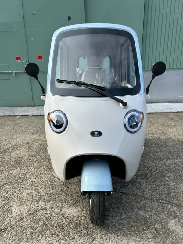 パステルブルー＆アイボリーのcoffret