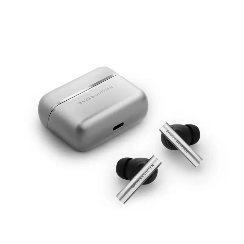 Beo Graceのイヤホンと充電ケース