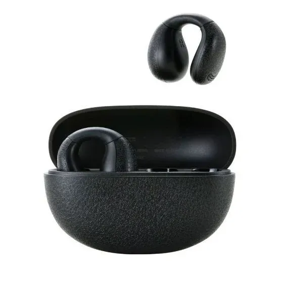 黒いワイヤレスイヤホンと充電ケース