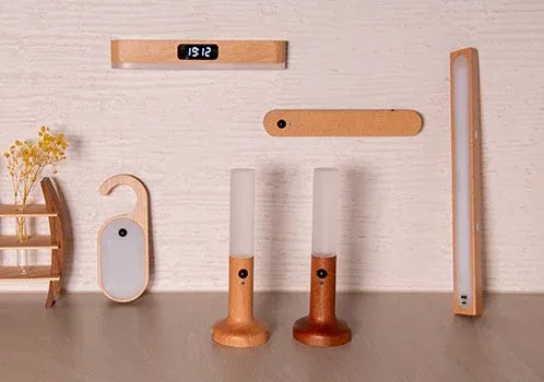 様々な天然木デザインの照明器具