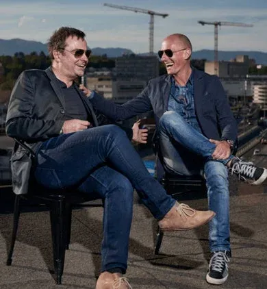 談笑するマルコ・ボラッチーノ氏と麦野 豪氏