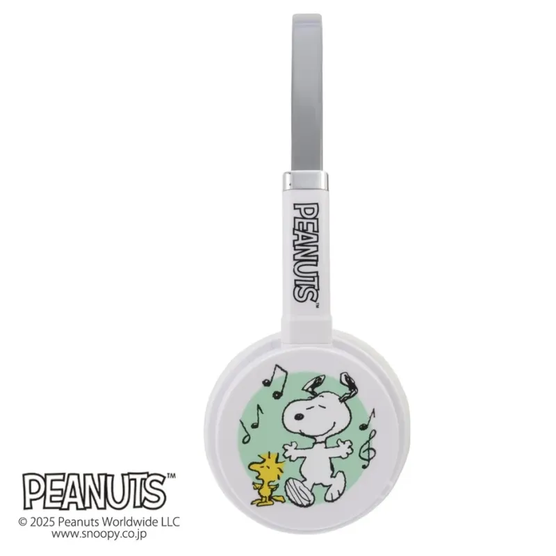 白いヘッドホンにスヌーピーとウッドストック
