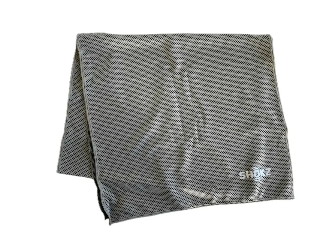 クールタオルとSHOKZロゴ