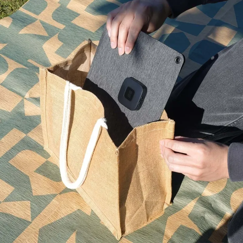 コンパクトで持ち運びに便利