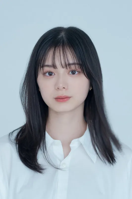 紺野彩夏さんポートレート