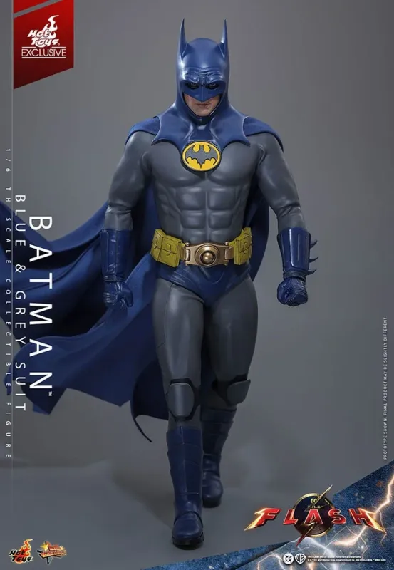 バットマン(ブルー&グレースーツ)全身像別角度