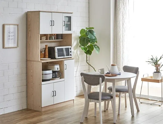 ホワイト×シャビーアッシュのキッチン収納