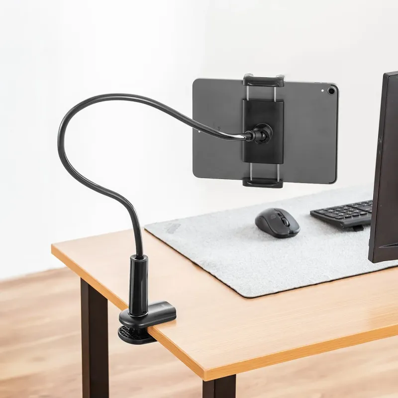 タブレットを固定する様子