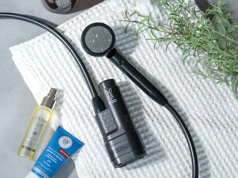 ポータブルシャワーとアメニティ