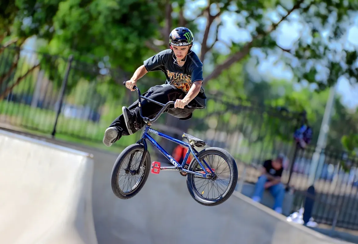 BMXジャンプ作例