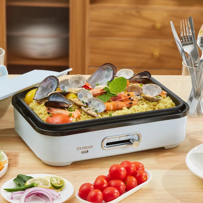 コンパクトホットプレートで作られたシーフードパエリア