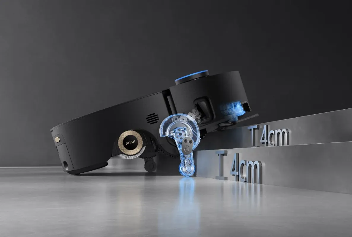 ロボット掃除機が4cmの段差を乗り越える様子