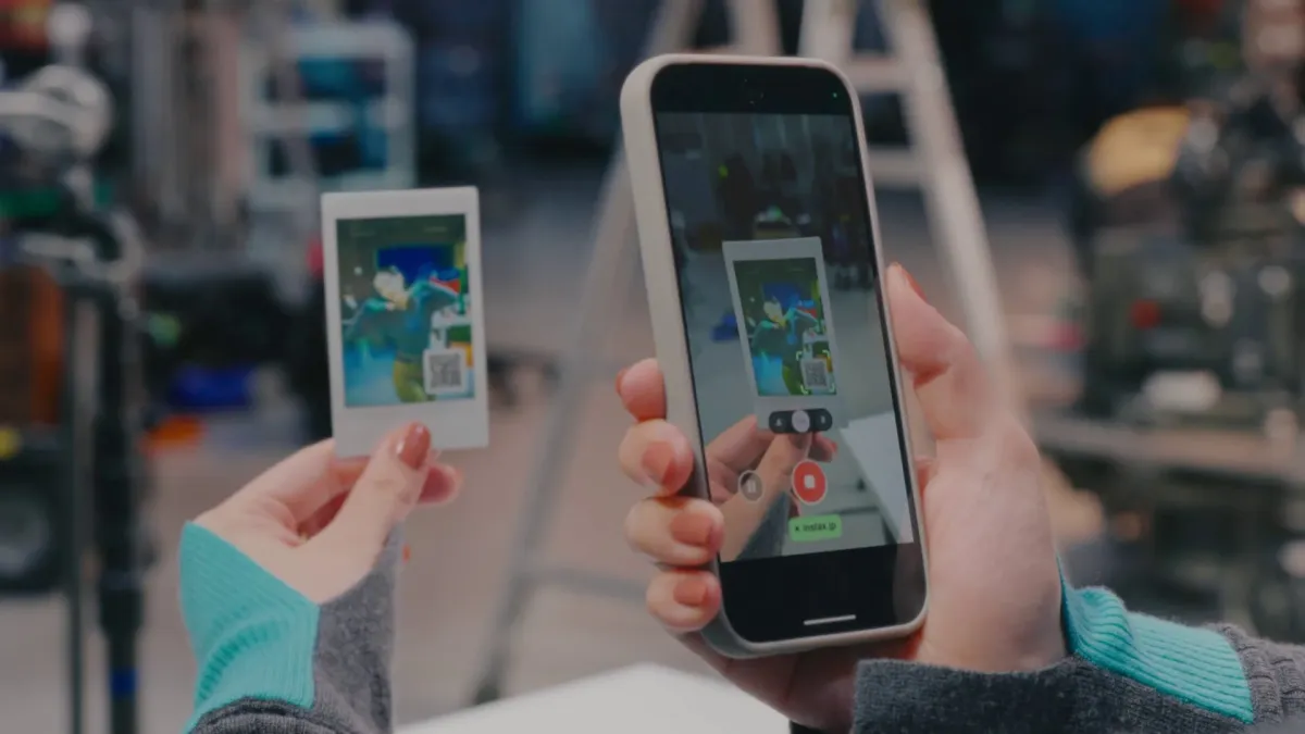 instax.jpでQRコードをスキャン