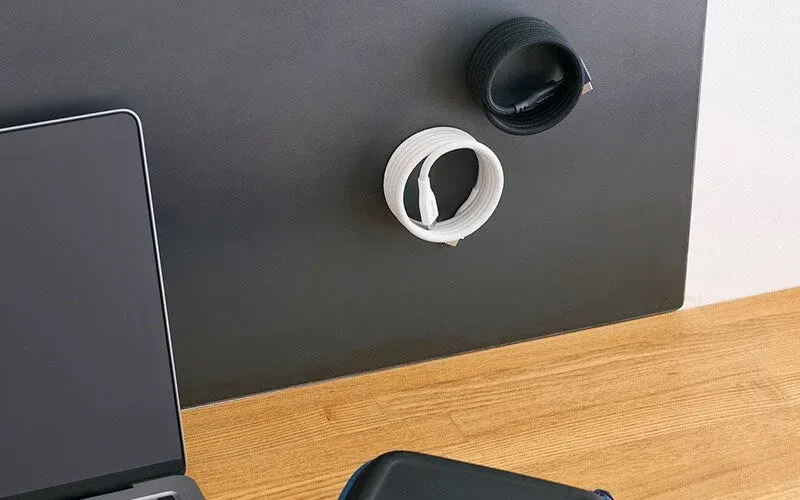 メッシュタイプが壁に吸着