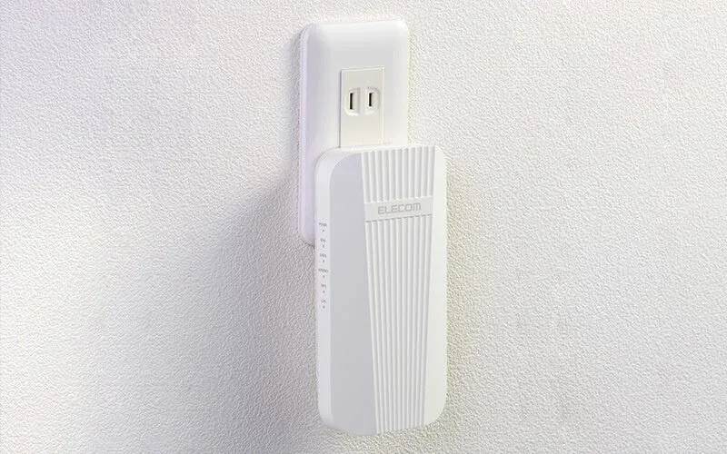 コンセント直挿し型Wi-Fi 6中継器