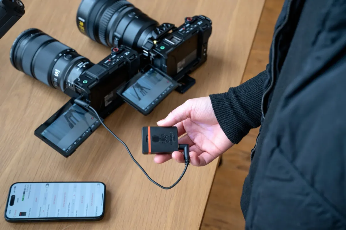 Nikon Z8とTentacle Sync Eデバイス、iPhone