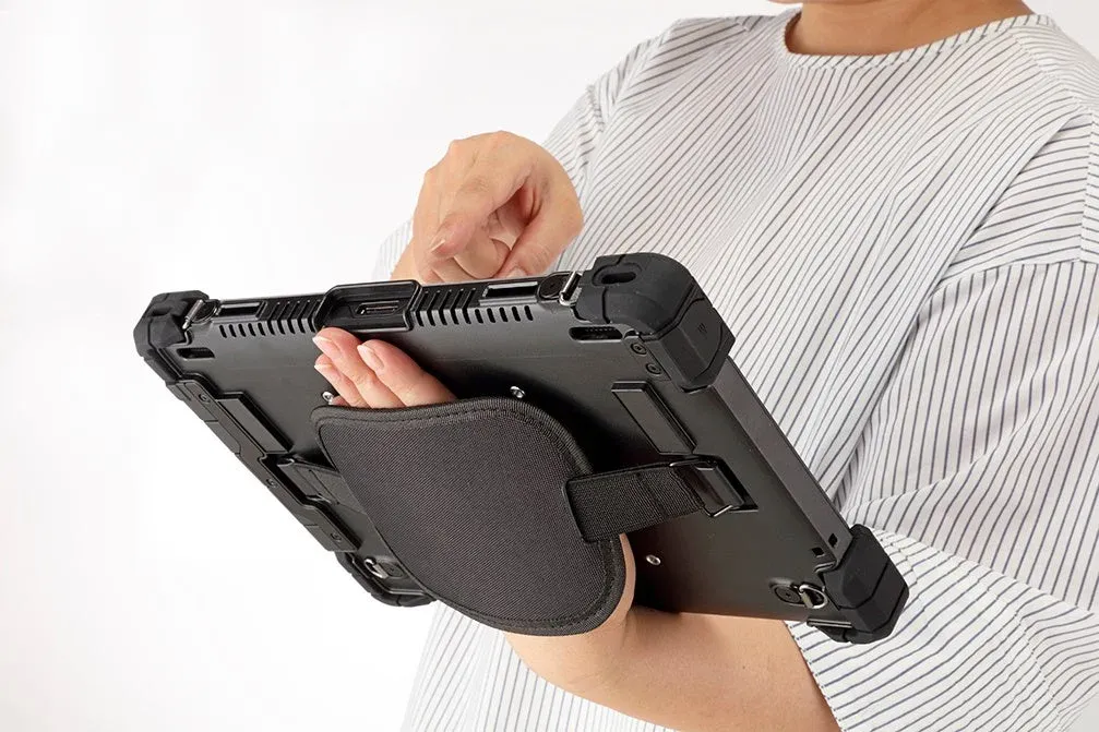 ハンドストラップ付きタブレット