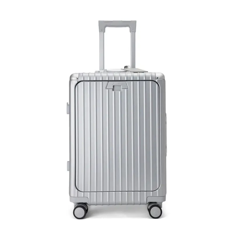 マットシルバーのスーツケース