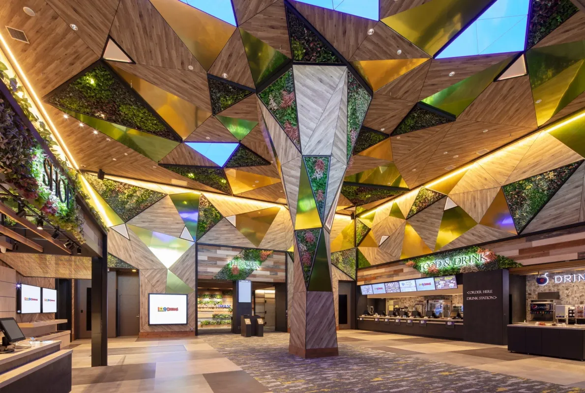 109シネマズ ロビー