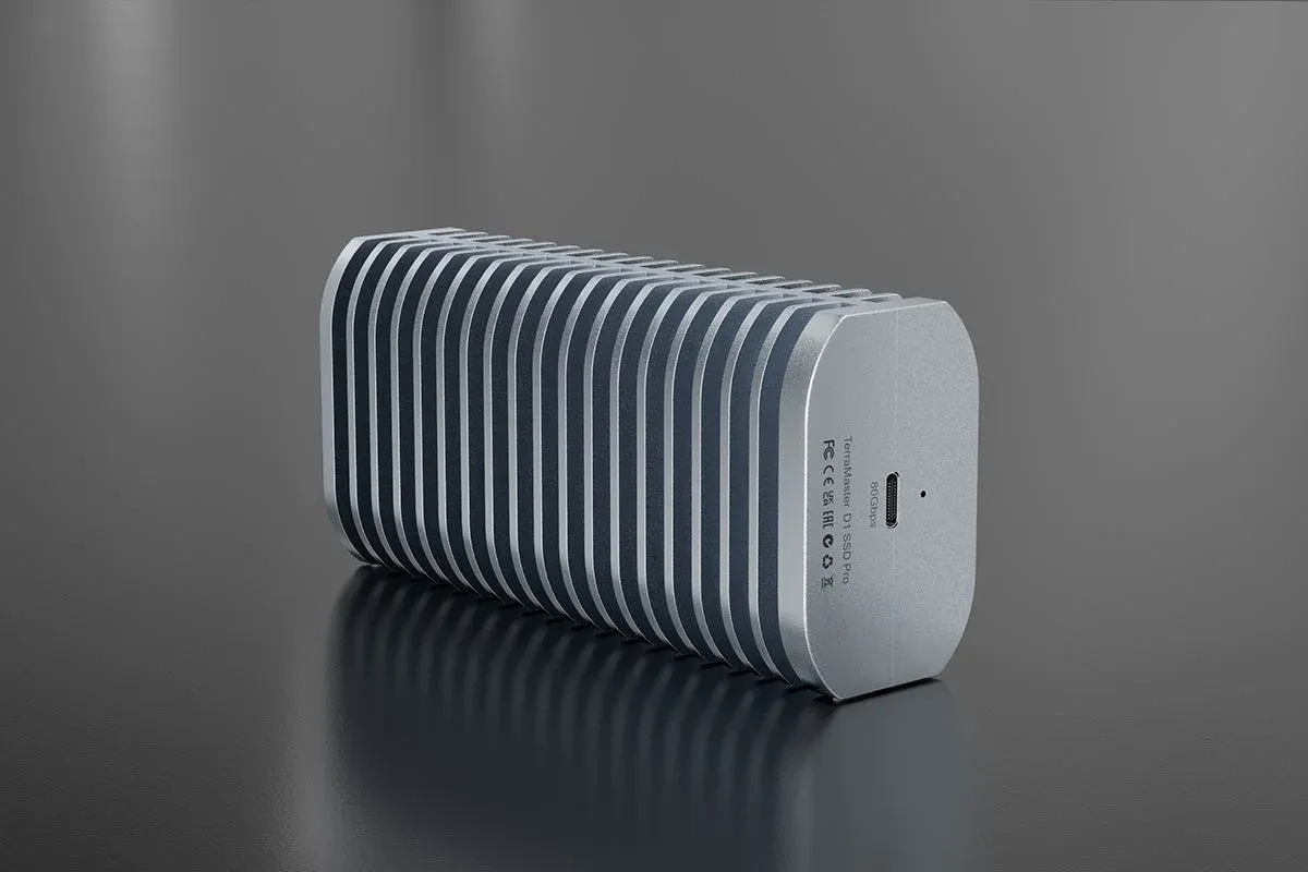 TerraMaster D1 SSD Proの製品画像、放熱デザインがわかるもの