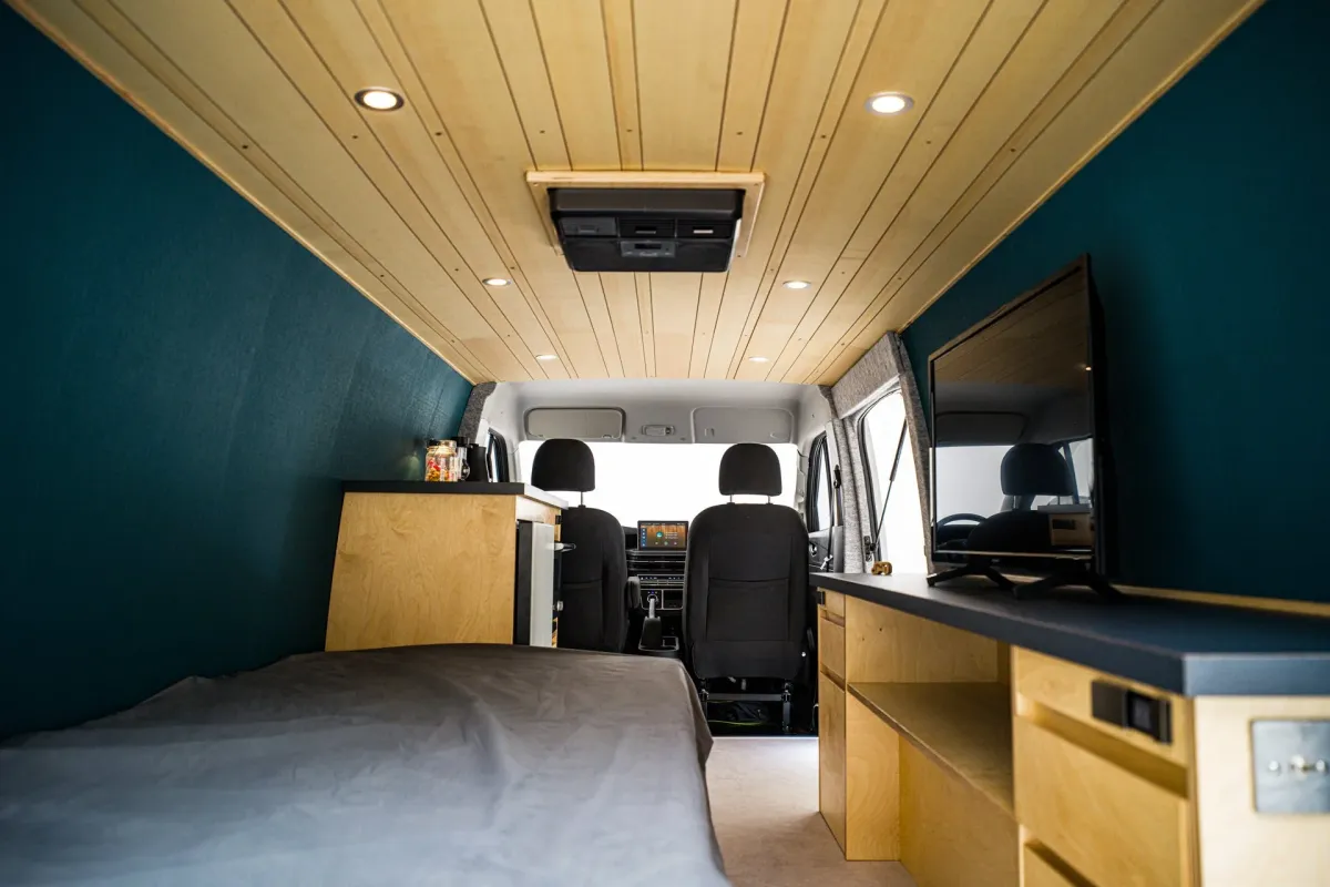 「moonn. T-01」の内装