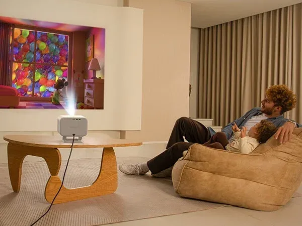 リビングで映画鑑賞