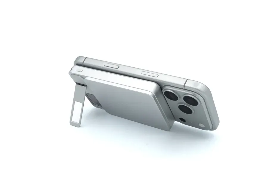 スマホを立てるスタンド機能