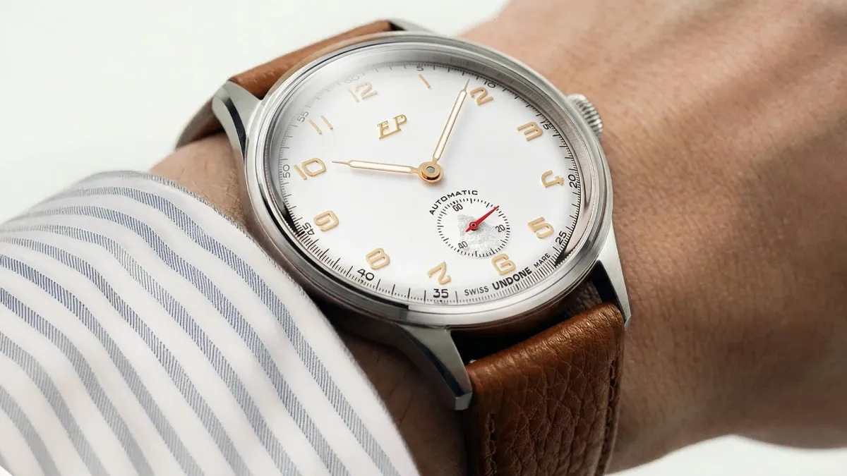 UNDONE x Excelsior Park 文字盤クローズアップ