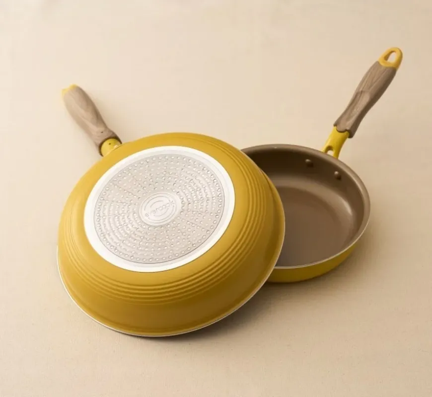 メロウイエローのフライパン