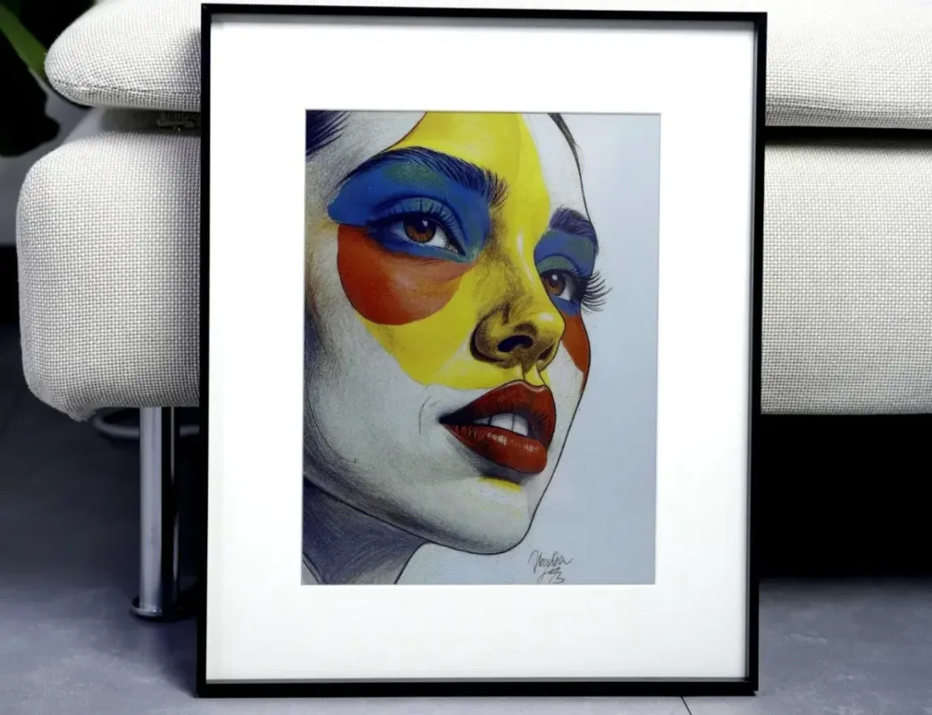 カラフルな女性の顔のポートレート画