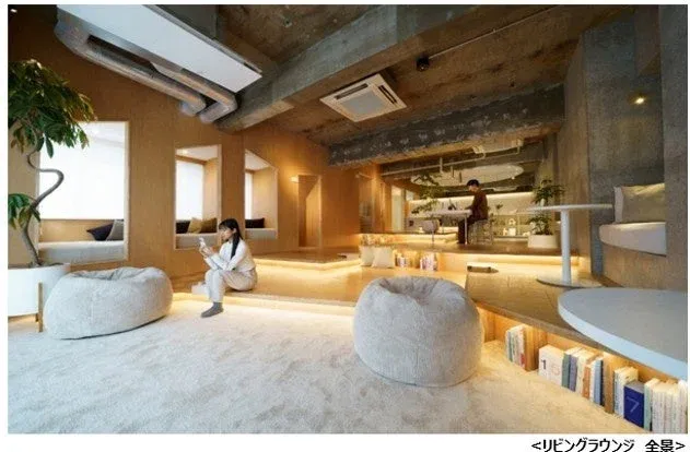 リビングラウンジ 全景