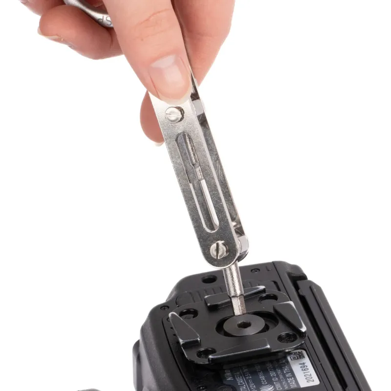 Nikonカメラにツールを装着