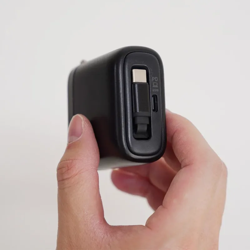 巻取りケーブル内蔵AC充電器のイメージ