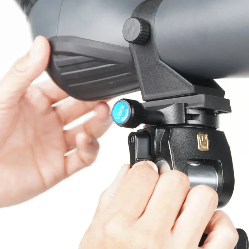 カメラ台が回転でき、左右の微調整に便利