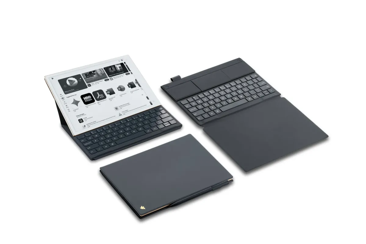 アプリストア画面のタブレットとキーボード