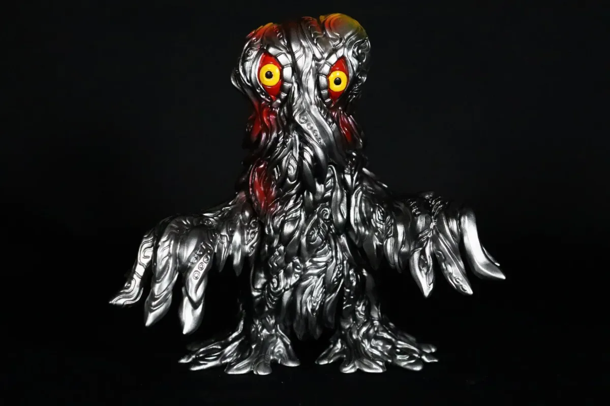 ヘドラ2.0の腕を広げたポージング