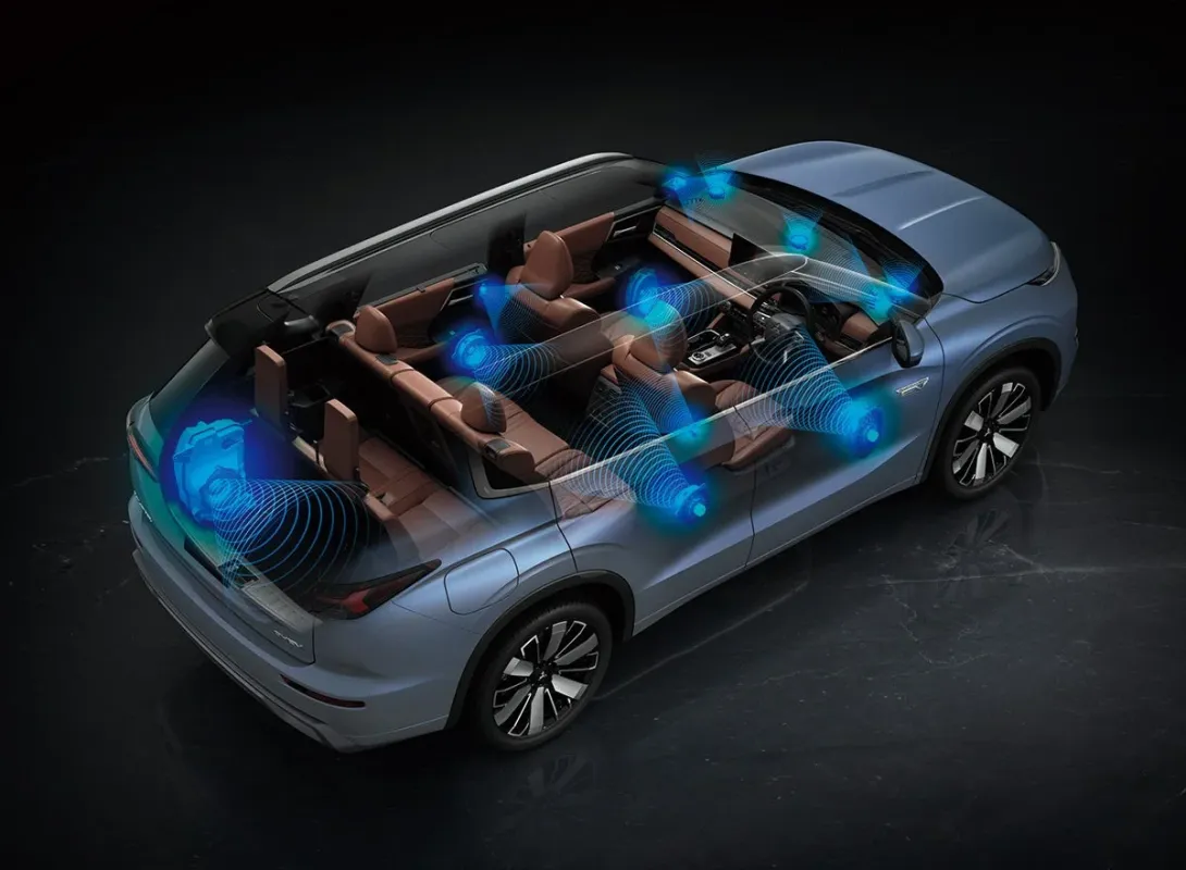 アウトランダーPHEVの車内オーディオシステム