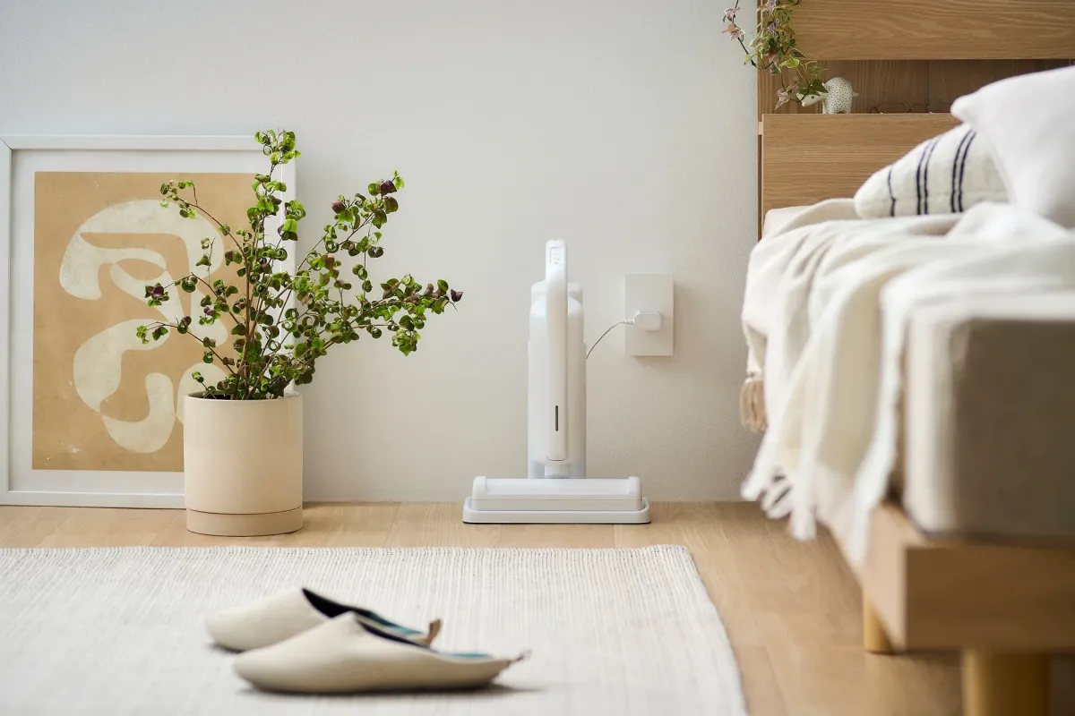 充電スタンドに置かれたクリーナー