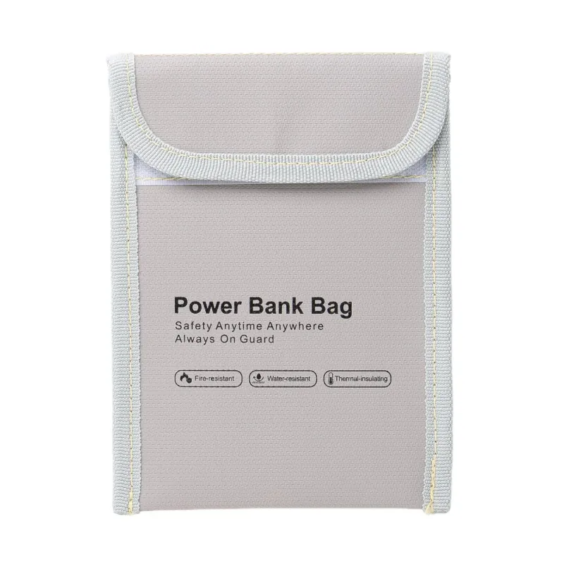 グレーのモバイルバッテリーケース