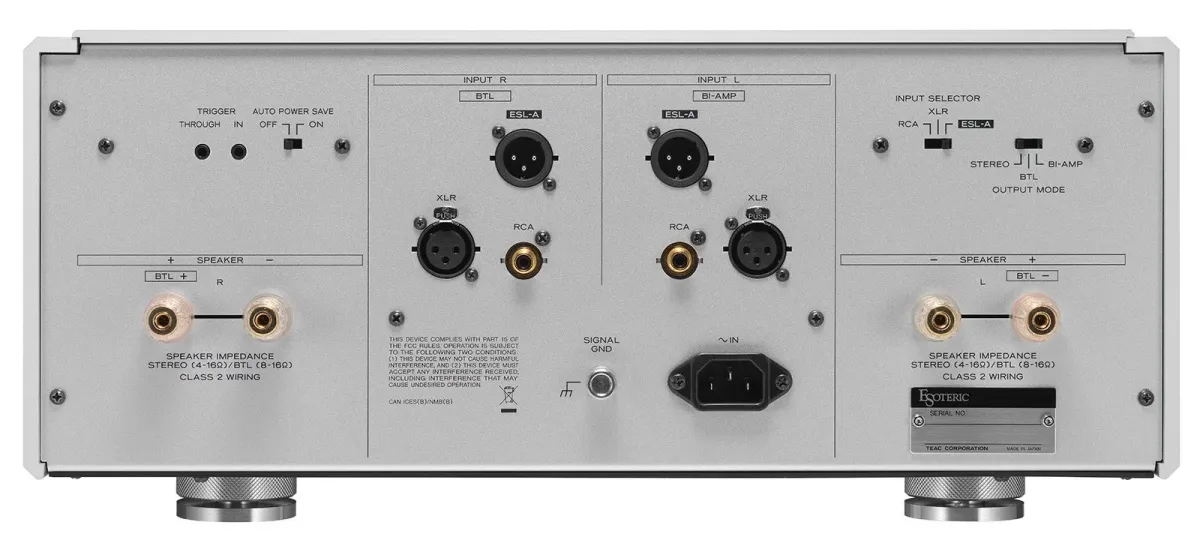 ESOTERIC S-05XE 背面パネル