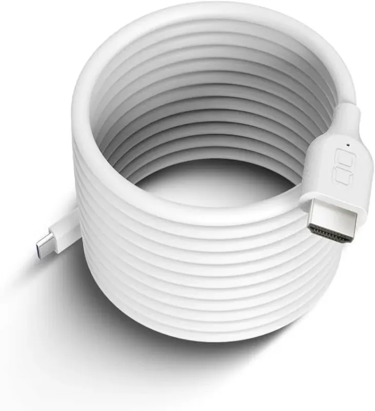 白い背景に、HDMIコネクタとUSB-Cコネクタを持つ白いケーブルがコイル状にきれいに巻かれて置かれています。