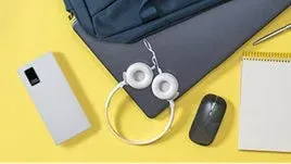 ノートパソコンとガジェット