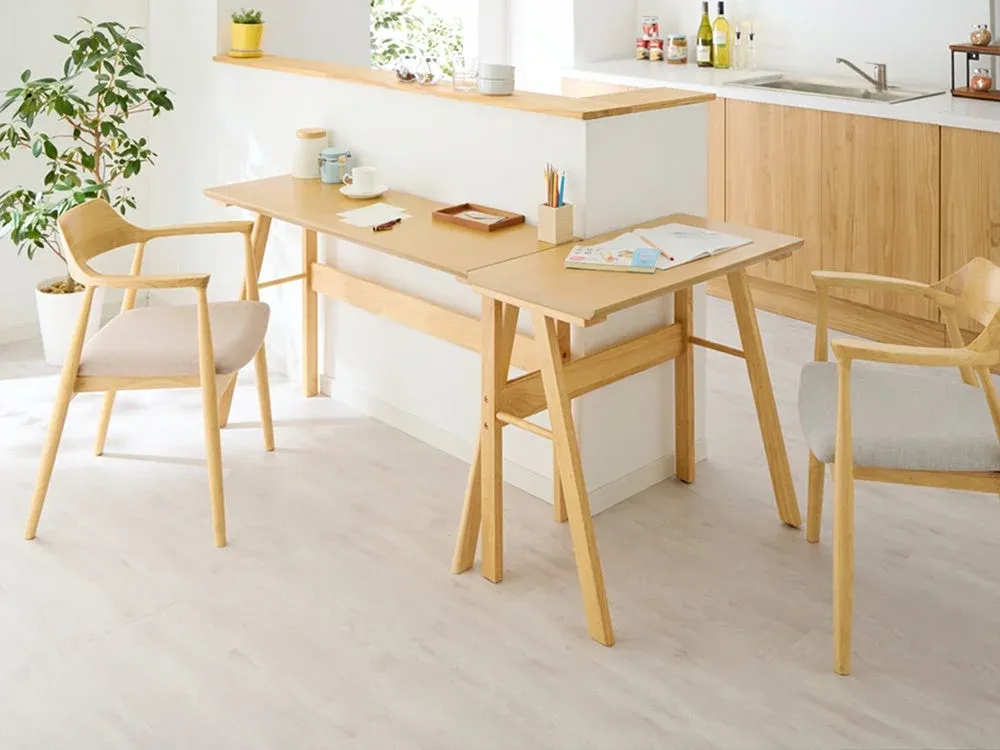 明るい部屋でのダイニング